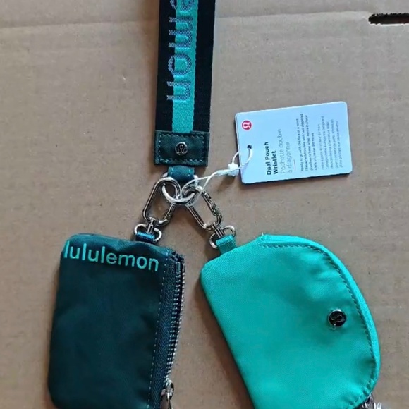 lululemon wristlet - Picture 3 of 3